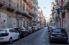 Bari, le centinaia di saracinesche abbassate a San Pasquale vecchia: il rione che non rinasce